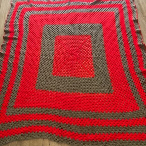 Handmade Hand Crochet Red & Gray Ohio State Square Print Throw Print Blanket - Picture 2 of 3